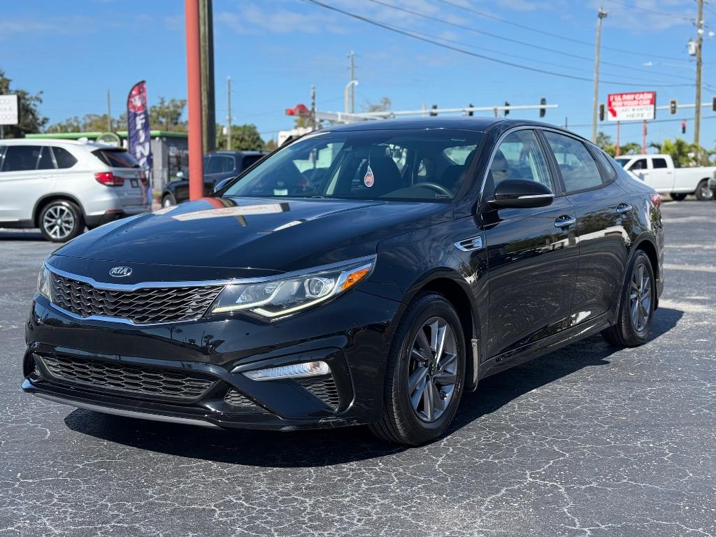 2020 Kia Optima LX's photo