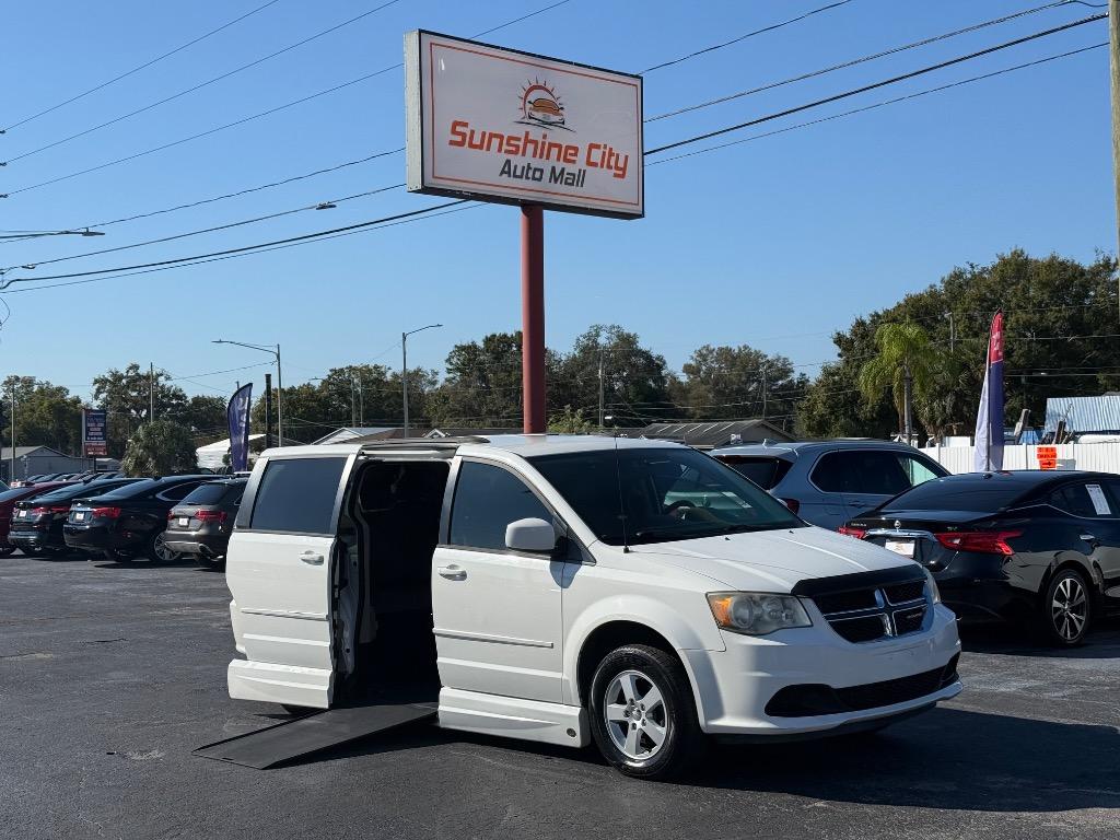 2012 Dodge Grand Caravan SXT's photo